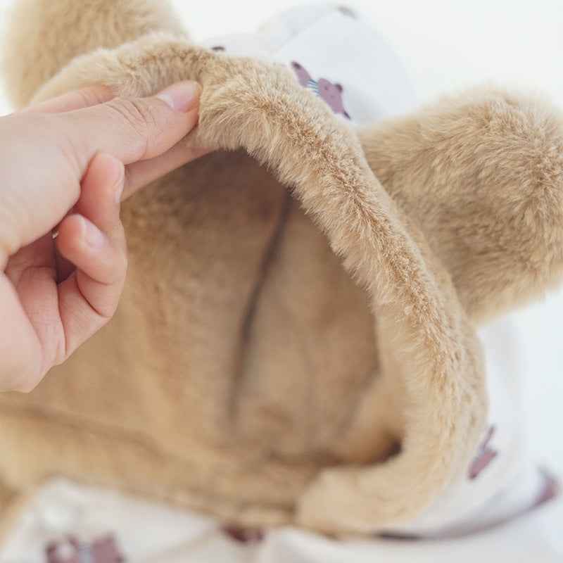 Warm Angora Pet Cloak Blanket: Keep Your Pet Cozy This Autumn and Winter